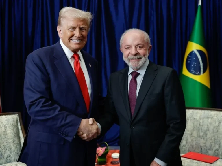 Trump diz que eleição no Brasil “pareceu fraudada”, mas afirma que gosta de Lula